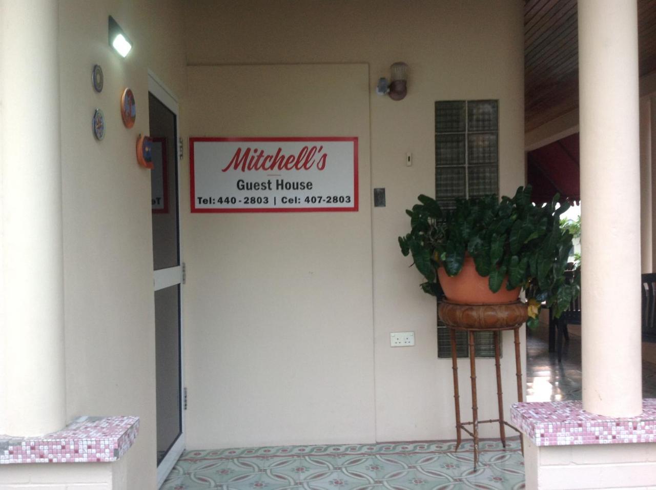 Mitchell'S Guest House D'Arbeau Exteriör bild
